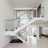 Rampe d'escalier en verre moderne, balustrade pour escalier intérieur, maison, villa