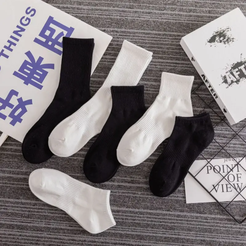 جوارب من القطن الممشط المزود بعرق مع تصنيع شعار مخصص جوارب أساسية للسيدات والرجال جوارب للكاحل