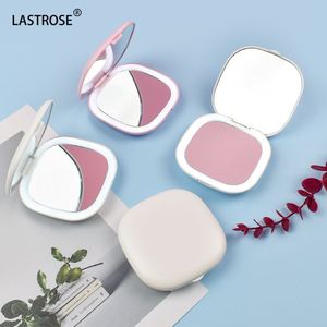 Espejo de Mano con Iluminación LED de 2 Lados, Brillo Ajustable, Carga USB, Diseño Plegable y Portátil para Pinzas de Pestañas - Product Image 3