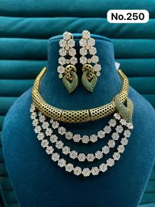 Conjunto de Collar y Aretes de Circonio para Mujer, Joyería de Diseño Contemporáneo para Bodas y Fiestas - Product Image 3