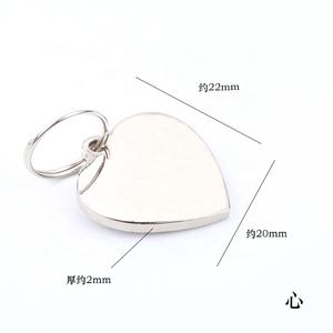 Llavero con etiqueta de <span class=keywords><strong>metal</strong></span> personalizada para perro, llavero con forma de corazón redondo cuadrado, tarjeta antipérdida, grabado láser para número de teléfono móvil - Product Image 3