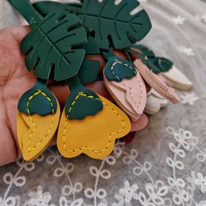 Cute Tropical Monstera Leaf Personalized Pu Flower <b>Bag</b> <b>Charm</b> French Goat Leather Keychain for Gifts - Product Image 5