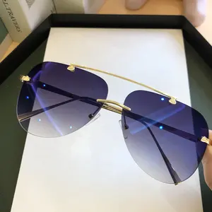 Kacamata Hitam Pilot Penerbangan Pria dan Wanita, Kacamata Pelindung Terik Matahari Gradien Logam Oval Vintage Tanpa Bingkai Logam Paduan 2020