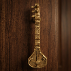 Tiradores de latón hechos a mano con forma de sitar, diseño tradicional dorado, duraderos para cajones y puertas de cocina y dormitorio - Product Image 3