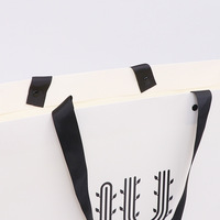 Sacs de shopping de luxe en papier revêtu blanc, pour sous-vêtements, de marque réutilisable, personnalisés, robustes, 50 pièces