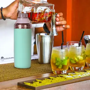 Individueller Shaker Flasche mit Logo Cocktail Shaker-Set Shaker Bartender-Kit Barzubehör 20 Unzen 2 In 1 Becher Edelstahl