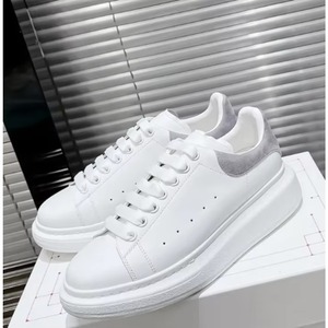 Zapatillas de Deporte de Lujo de Alta Gama para Hombre con Suela Gruesa, Ligeras, con Soporte, para Caminar, con Punta Puntiaguda y Cierre de Cordones - Product Image 1