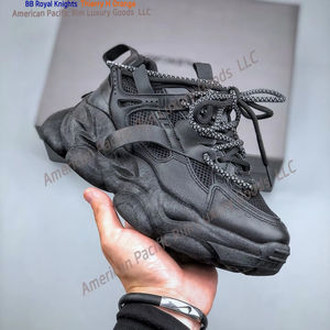 Chaussures de sport et de loisirs décontractées à coupe basse, respirantes, à semelle souple, légères et tendance - Product Image 1