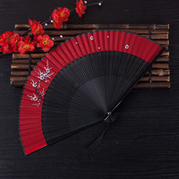 Éventail pliant classique chinois portable pour femme, peint à la main, en bambou, pour la danse du Nouvel An chinois