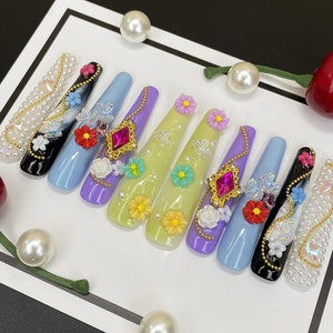 Lot de 10 faux ongles en <span class=keywords><strong>gel</strong></span> peints à la main, design personnalisé de luxe, ongles artificiels sculptés faits à la main - Product Image 2