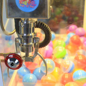 Máquina de Juegos Operada con Monedas de Tamaño Completo, Máquina de Garras para Vender Muñecas, <span class=keywords><strong>Mini</strong></span> Máquina de Grúa de Garras - Product Image 3