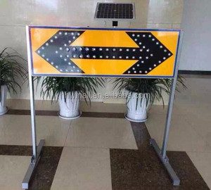 Segnaletica Direzionale a Freccia Solare con Batteria, Cartelli di Avvertimento a LED, Pannello a Freccia LED Montato su Rimorchio, Luce Guida Traffico - Product Image 3