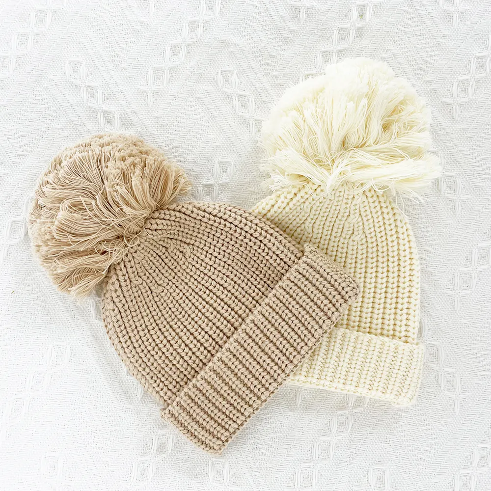Gorro de Pompom duplo personalizado CHEER para crianças Chapéu de malha de lã de inverno com laço mantém o bebê quente para crianças