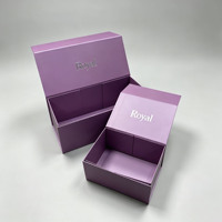 Boîte d'emballage pliante personnalisée de style livre noir avec logo en feuille d'or et plateau d'insertion violet pour emballage cadeau