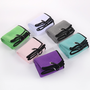 <span class=keywords><strong>Serviette</strong></span> de Golf en microfibre à tissage gaufré <span class=keywords><strong>avec</strong></span> Clip, Logo personnalisé de sport, vente en gros - Product Image 2