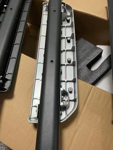 Estribos Automáticos de Aluminio YLC 2026 con Ajuste Perfecto para Land Rover <span class=keywords><strong>Defender</strong></span> - Product Image 4
