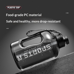 Borraccia Sportiva da 1700ml in PC con Cannuccia, Grande Capacità, per Fitness, Adulti, Uso Portatile all'Aperto - Product Image 3