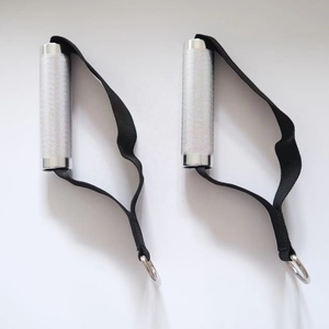 Poignée d'entraînement en aluminium argenté INIKO avec anneau en D, 1320g, 130x30mm, accessoire de fitness pour salle de sport - Product Image 1