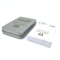 Cartes à jouer en plastique personnalisées imprimées en usine, dans une boîte métallique, pour usage familial et publicitaire avec logo personnalisé