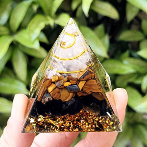 Pyramide en résine Kogiya Crystal Pebble, ornement de bureau, décoration intérieure, cadeau, gravure laser, cristal blanc, œil de tigre, obsidienne - Product Image 4