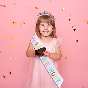 PARTYMENT Cinturón Ceremonial <span class=keywords><strong>de</strong></span> Tela Satén Transfronterizo para <span class=keywords><strong>Niña</strong></span> con Correa para el Hombro, Decoración <span class=keywords><strong>de</strong></span> Fiesta <span class=keywords><strong>de</strong></span> Cumpleaños 'Es <span class=keywords><strong>Mi</strong></span> Cumpleaños' - Product Image 2