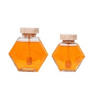 Tarro de miel al por mayor de cristal con forma hexagonal, recipiente para miel con cucharón de madera y tapa de corcho, almacenamiento de miel y jarabe en forma de colmena