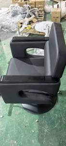 Gran oferta, silla <span class=keywords><strong>de</strong></span> peluquero moderna totalmente negra, venta al por mayor, equipo <span class=keywords><strong>de</strong></span> salón, <span class=keywords><strong>muebles</strong></span> para salones <span class=keywords><strong>de</strong></span> belleza, construcción <span class=keywords><strong>de</strong></span> Metal - Product Image 4