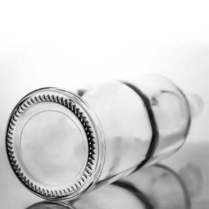 Botella de Vidrio Redonda de 1000 ml de la Mejor Calidad, Base Delgada con Hombro Plano para Vodka, Ginebra y Whisky - Product Image 4