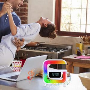 Altoparlante Portatile <span class=keywords><strong>Mini</strong></span> G3 <span class=keywords><strong>2023</strong></span> con Illuminazione LED RGB, Ricarica Wireless e Microfono per Feste in Casa o all'Aperto - Product Image 4