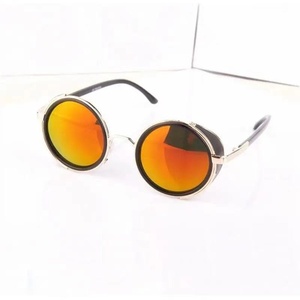Lunettes de cosplay <span class=keywords><strong>Alucard</strong></span>, accessoire de cosplay Anime HELLSING, lunettes orange pour adultes, femmes et hommes, lunettes de soleil tendance - Product Image 2