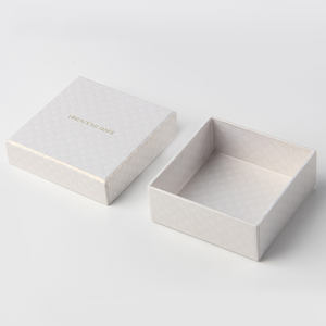 Prix usine Guangdong <span class=keywords><strong>Judas</strong></span> chapelet miroir sweat à capuche en carbone étiquettes volantes vêtements bijoux personnalisés boîtes en papier - Product Image 3