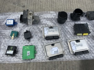 Unidades de Control Motronic Originales Usadas para Motor Ferrari F430 OEM 217986 Unidad de Control de Encendido ECU - Product Image 4