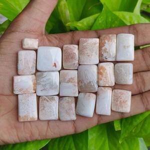 พลอยสกอเลไซต์สีชมพูทรงหลังเบี้ย จำนวน 259 กะรัต ขัดเงา สำหรับทำเครื่องประดับ ขายส่ง ผู้ส่งออกอินเดีย - Product Image 1