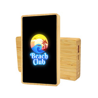 Banco de energía portátil de bambú con pantalla LED a todo color, logotipo de Beach Club, carga rápida de 22.5W y 8000mAh