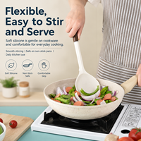 YMS Ensemble de 28 ustensiles de cuisine en silicone avec manche en bois : spatule, pelle à frire, louche à soupe, fouet à œufs, pince