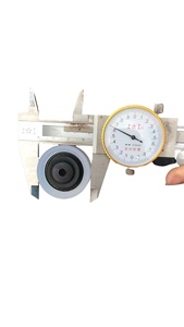 Roues <span class=keywords><strong>de</strong></span> remplacement en aluminium ABS bleues pour têtes d'<span class=keywords><strong>aspirateur</strong></span> <span class=keywords><strong>de</strong></span> <span class=keywords><strong>piscine</strong></span> et spa, pour aspirateurs <span class=keywords><strong>de</strong></span> <span class=keywords><strong>piscine</strong></span> <span class=keywords><strong>de</strong></span> 14 à 22 pouces - Product Image 5