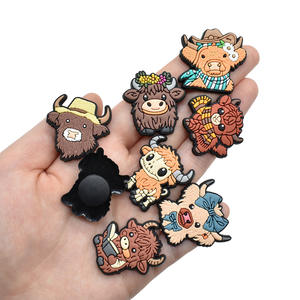 Vente en gros de chaussures Yak de dessin animé mignon Sandales à boucle Accessoires de bricolage Accessoires décoratifs amovibles en caoutchouc souple sur chaussures - Product Image 3