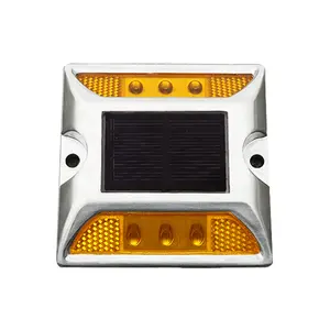 Rifornimento della fabbrica di Alluminio Specifiche Solar Powered Strada Studs luce Con Il Prezzo Basso