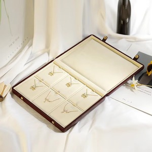 Organisateur de rangement de luxe vert en cuir, écologique, empilable, avec couvercle, pour bagues et bijoux, avec plateaux de présentation en bois rouge - Product Image 1