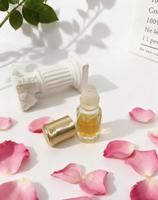 Nouveau parfum roll-on de haute qualité aux senteurs florales, fruitées et boisées, mini format portable, sans alcool, vente en gros fabricant