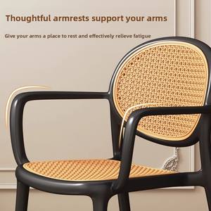 Nouvelle <span class=keywords><strong>chaise</strong></span> en plastique en rotin avec accoudoirs épais, dossier, tabouret empilable, <span class=keywords><strong>chaise</strong></span> de salle à manger commerciale - Product Image 2