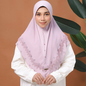Zifeng OEM Hijab en Chiffon Haut de Gamme Respirant et Tendance pour l'Été, Couleur Unie, Ornements en Strass, Style Moyen-Orient Musulman - Product Image 5