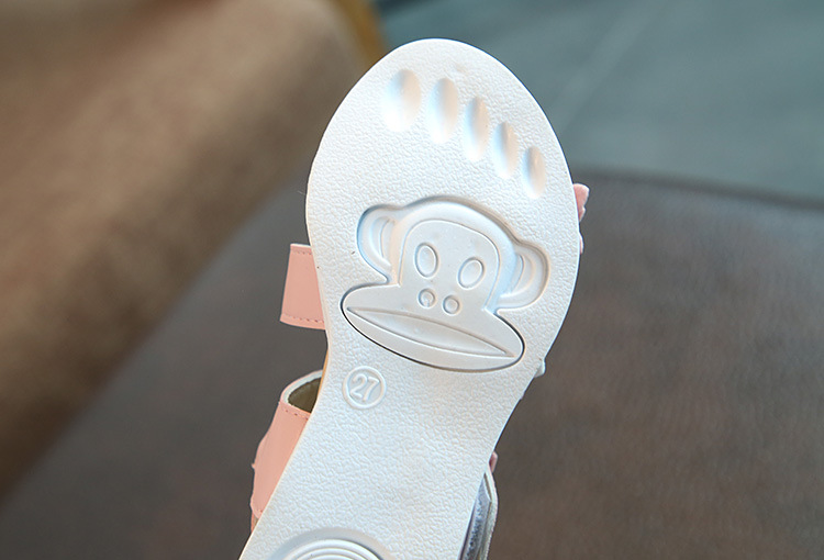 Hot sale 2021 fashion luxury cheap price kids girls pu leather flower design flat sandals children casual shoes
