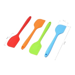 Spatule en silicone résistante à la chaleur, antiadhésive, pour la cuisine et la pâtisserie, avec manche en bois, compatible lave-vaisselle, grattoir - Product Image 3