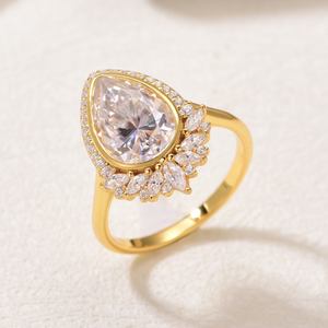 S925 스털링 실버 18K 금 도금 물방울 모양 모이사나이트 럭셔리 여성 웨딩 약혼 반지 4캐럿/8*<span class=keywords><strong>12mm</strong></span> GRA 선물 - Product Image 1