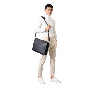 Mochila Unisex de Cuero Genuino con Correa Ajustable, Asa Suave, Cierre de Cremallera, Capacidad de 50-80L, para Uso Diario Informal - Product Image 5