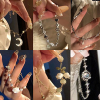 Nouveau bracelet en fer électroplaqué avec fleur de muguet, pendentif en pierre naturelle pour femme, design réglable, cadeau parfait
