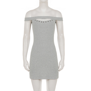 Robe mini moulante grise style streetwear américain, à épaules dénudées, avec rivets et découpes, coupe ajustée, simple et polyvalente pour femme - Product Image 6