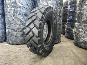 Neumáticos para Excavadora DH916 8.25-16 OTR, Llanta de 16 Pulgadas, Otras Ruedas, Neumáticos y Accesorios - Product Image 4