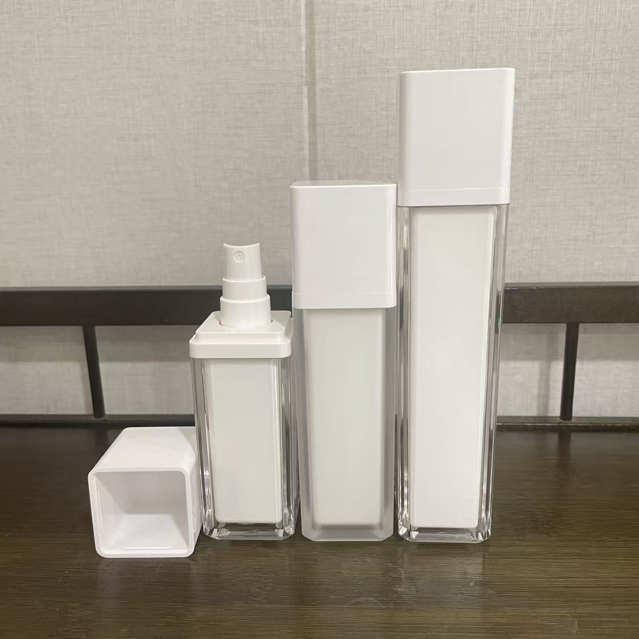 Customized CHEICO Cosmetics Packaging PMMA Square Bottle 50ml 